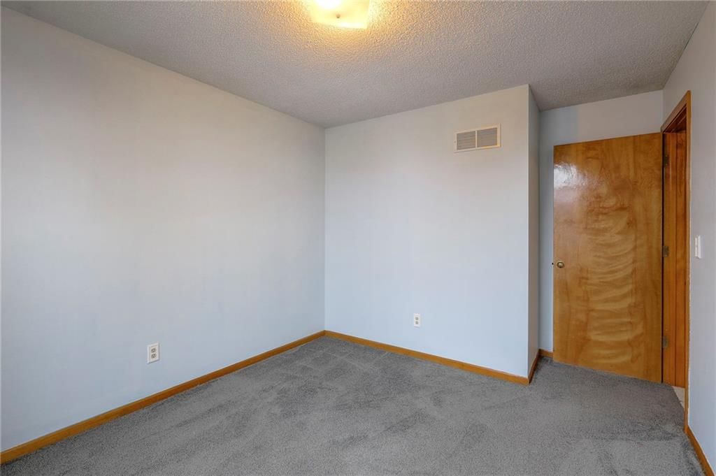 1105 Huntington Lane — photo 15