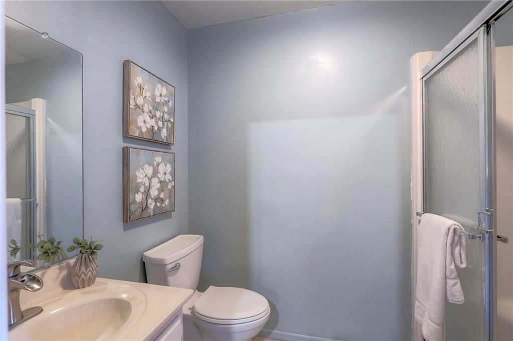 1105 Huntington Lane — photo 31