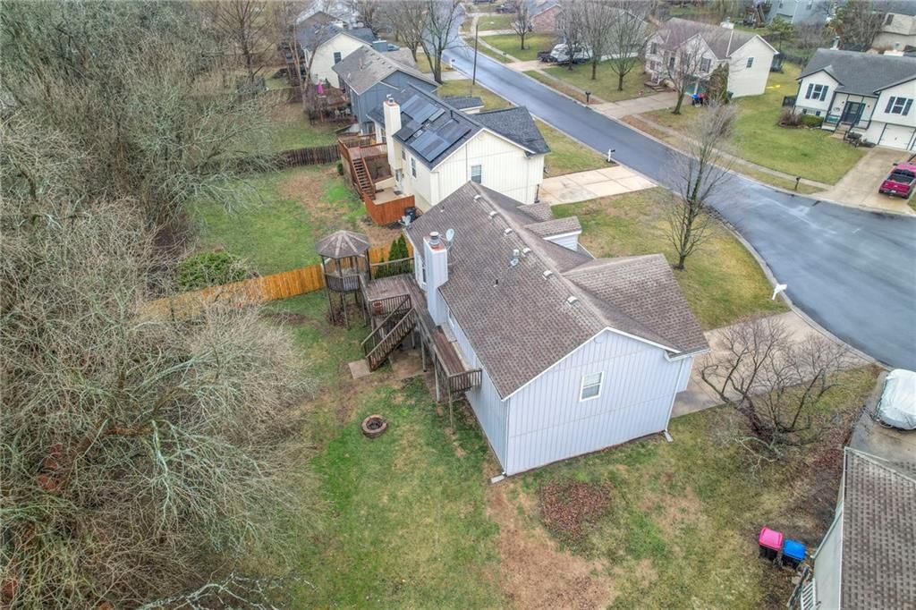 1105 Huntington Lane — photo 40