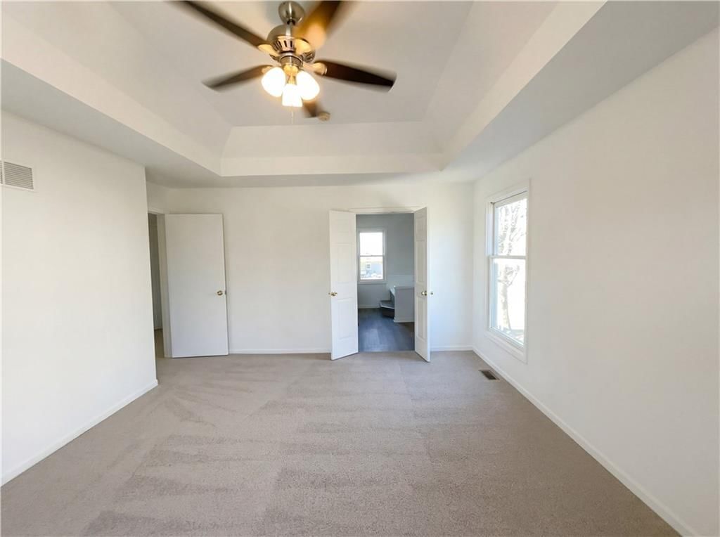 1120 Crossing Drive — photo 4
