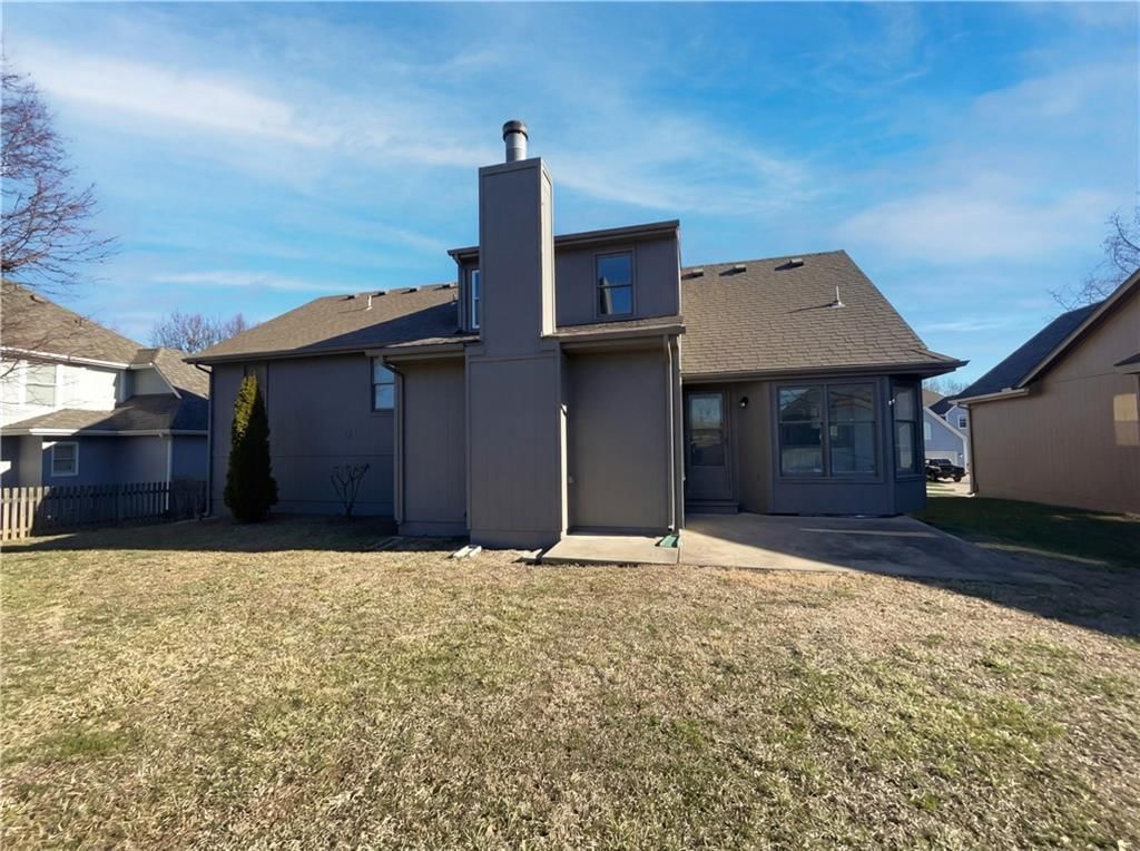 1120 Crossing Drive — photo 5