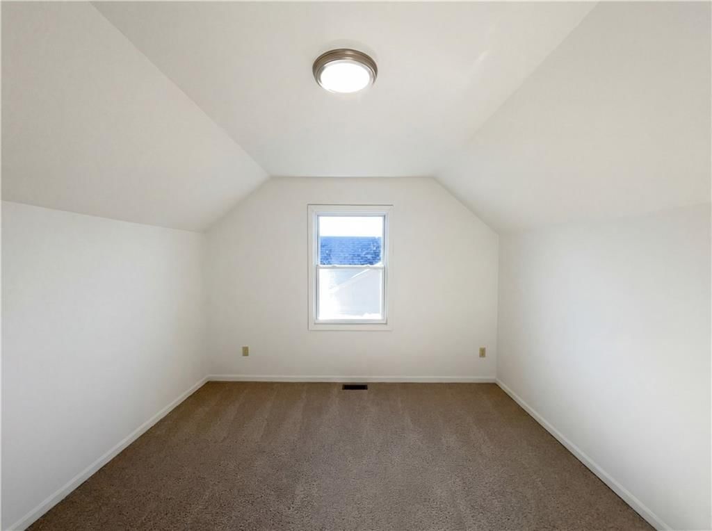 1120 Crossing Drive — photo 13