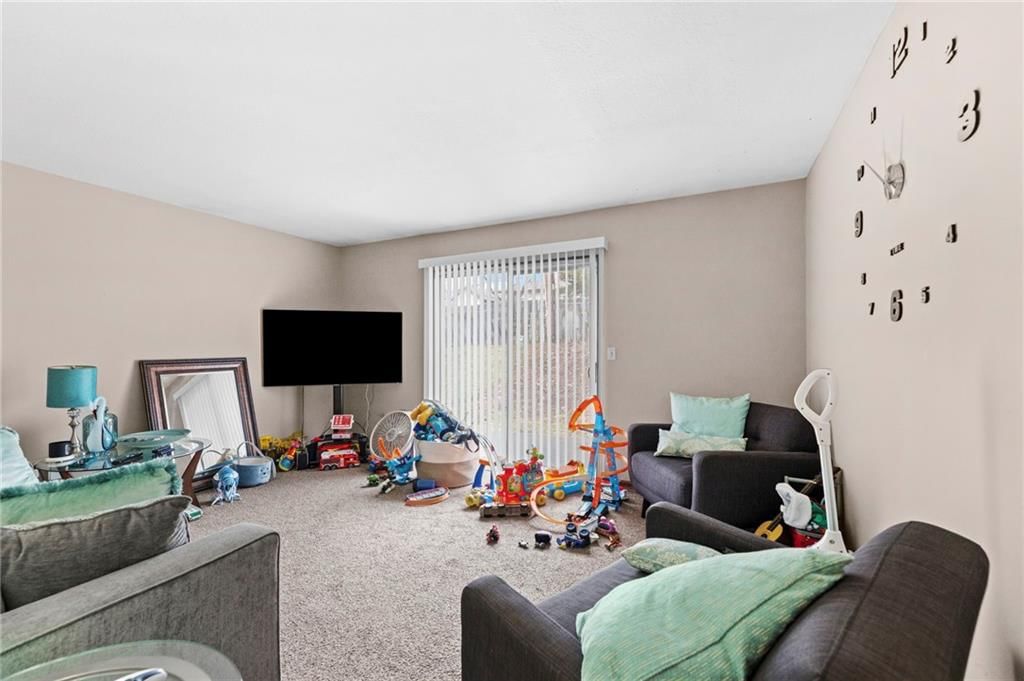5400 Ditzler Avenue — photo 4