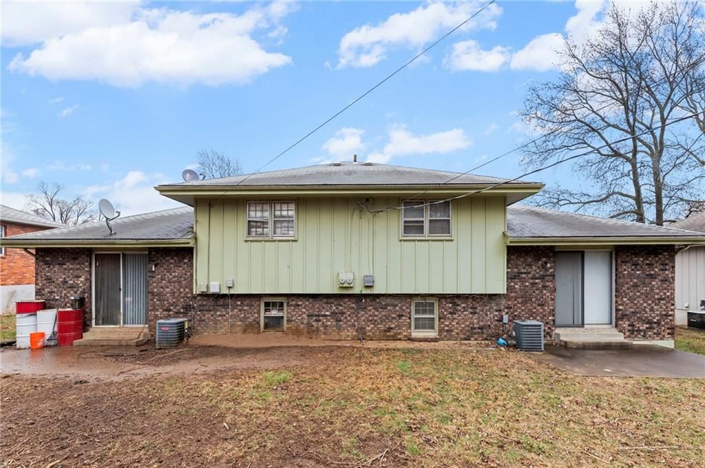 5400 Ditzler Avenue — photo 17
