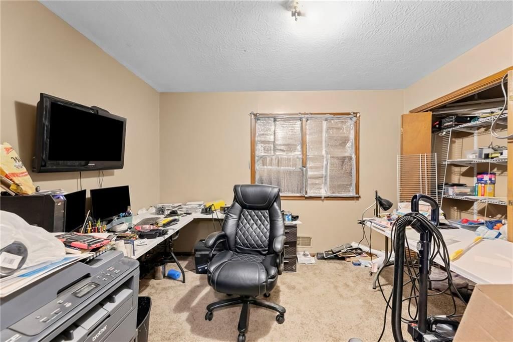 5400 Ditzler Avenue — photo 27