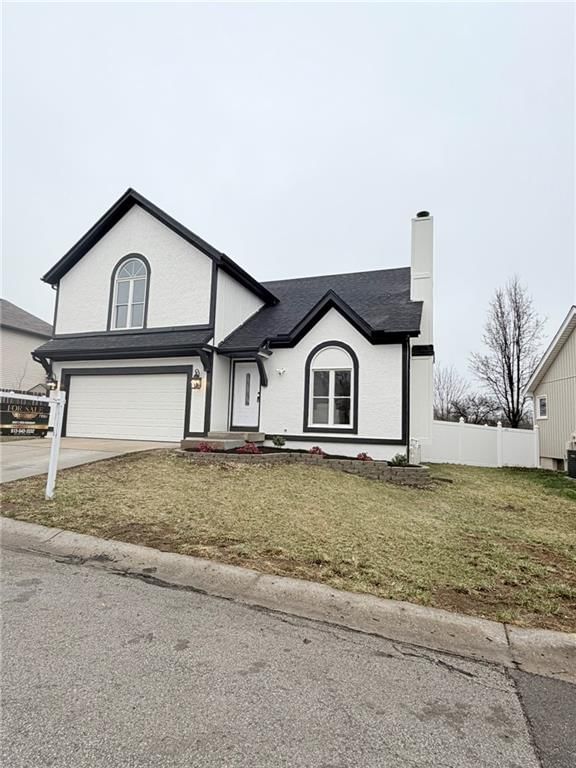 12602 Fountain Lake Drive, Grandview, MO