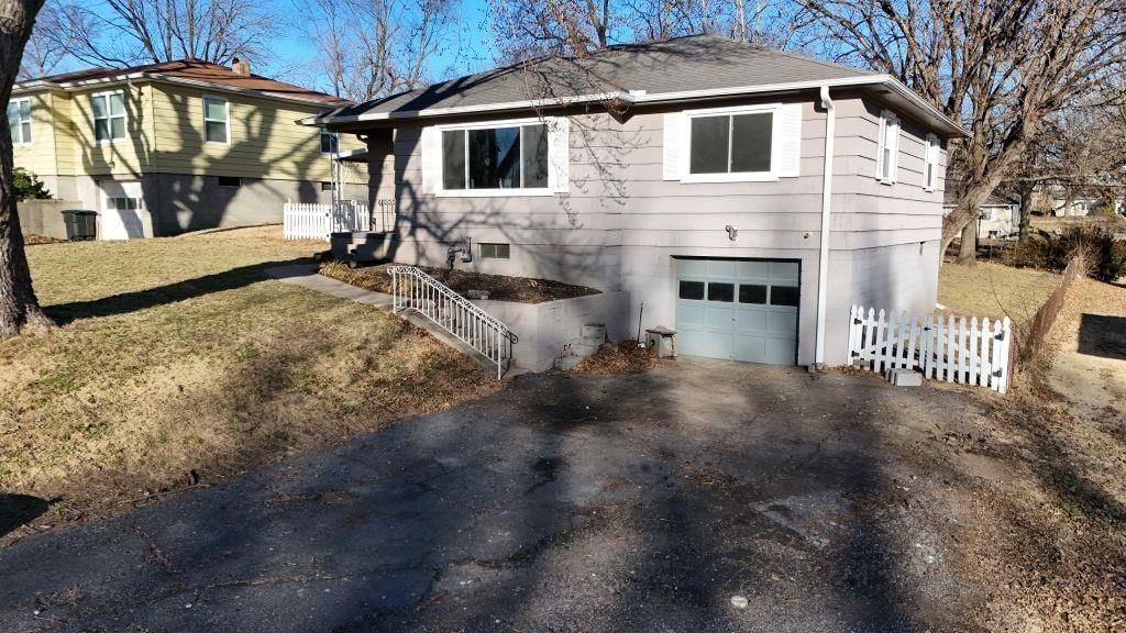 1519 S 39th Street — photo 2