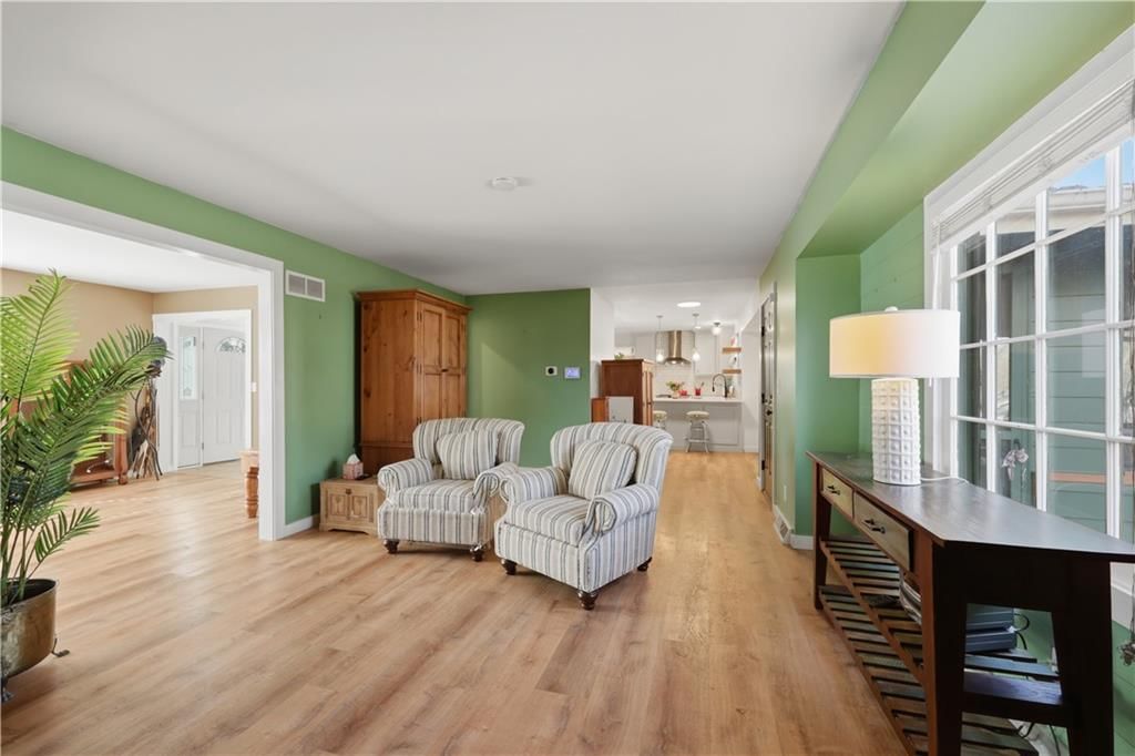 806 Galveston Drive — photo 11