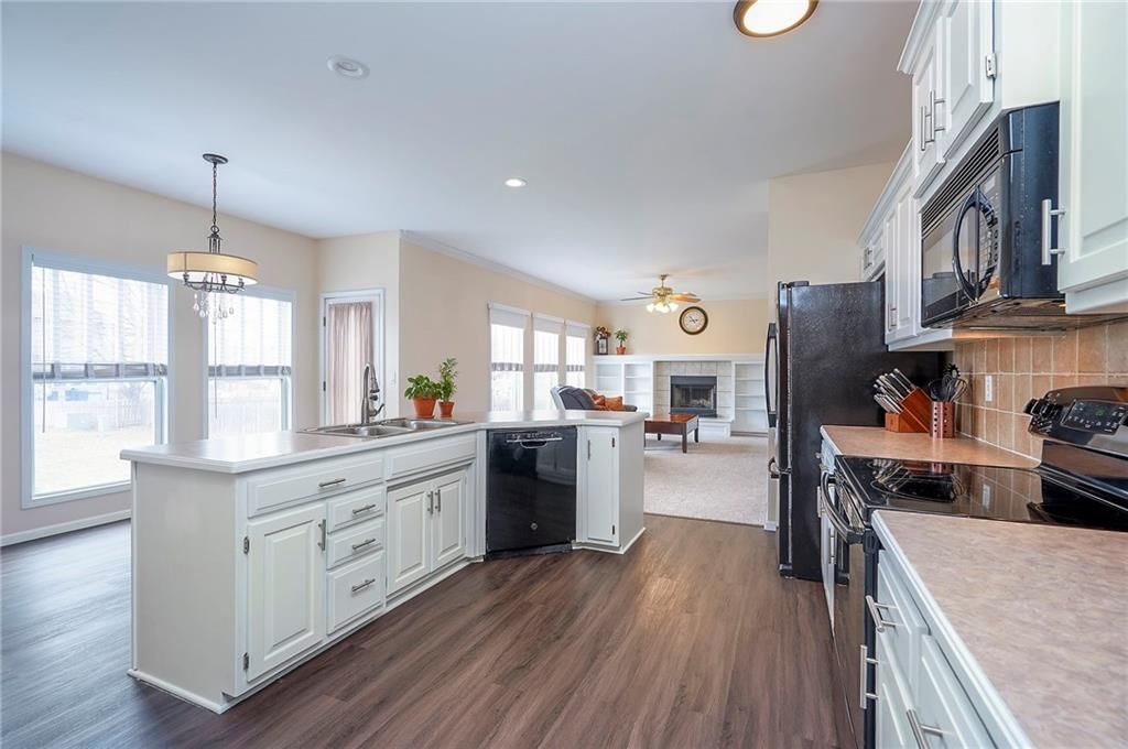 16322 S CHESTER Street — photo 16