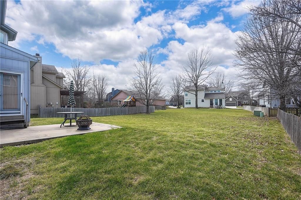 16322 S CHESTER Street — photo 35