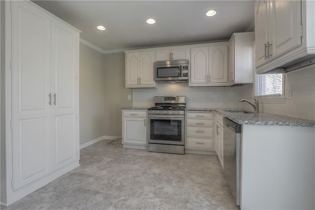1 Walnut Street — photo 21