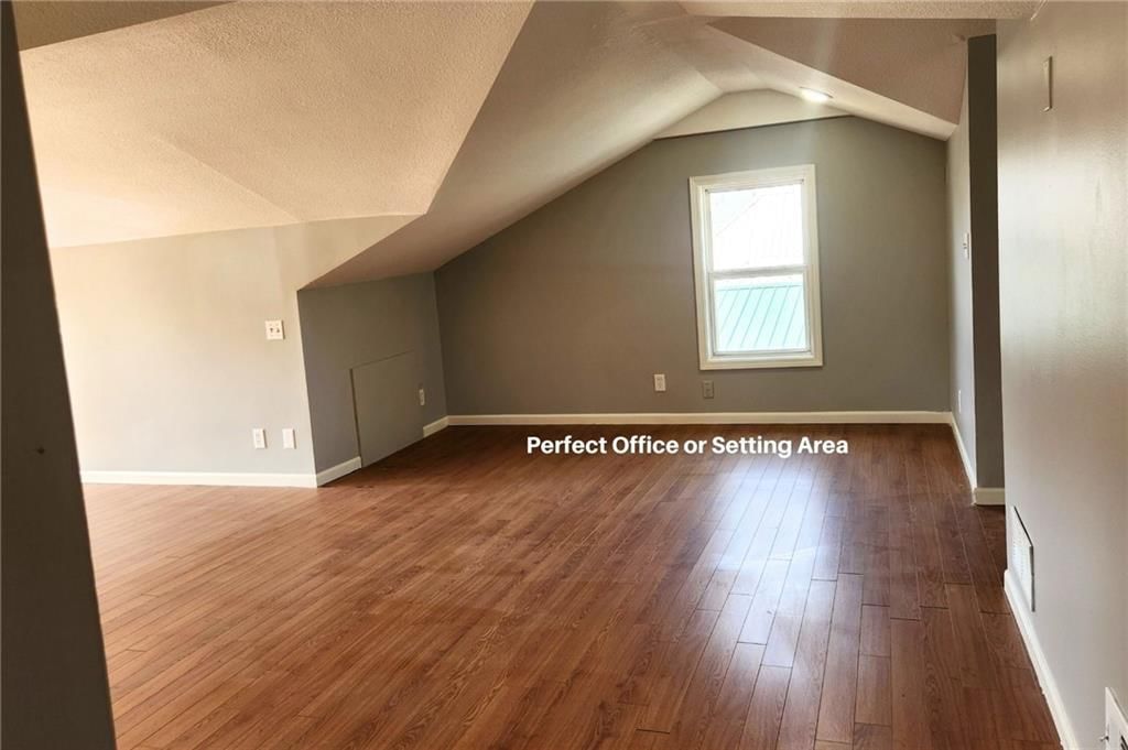 208 Main Street — photo 23