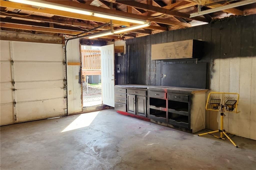 208 Main Street — photo 38