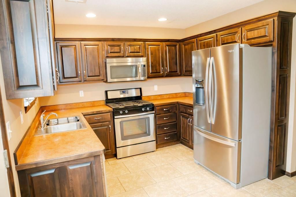 1221 Montana Place — photo 6