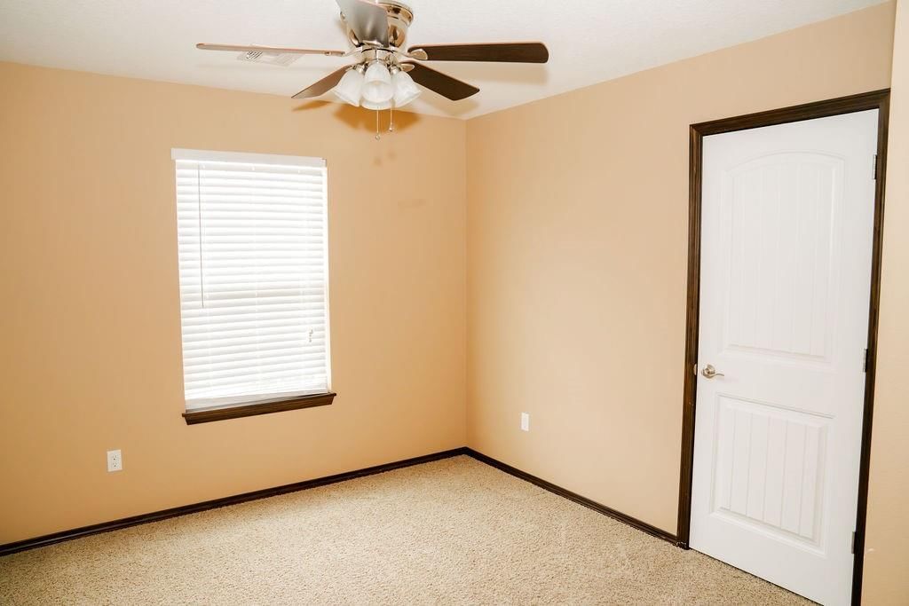 1221 Montana Place — photo 8