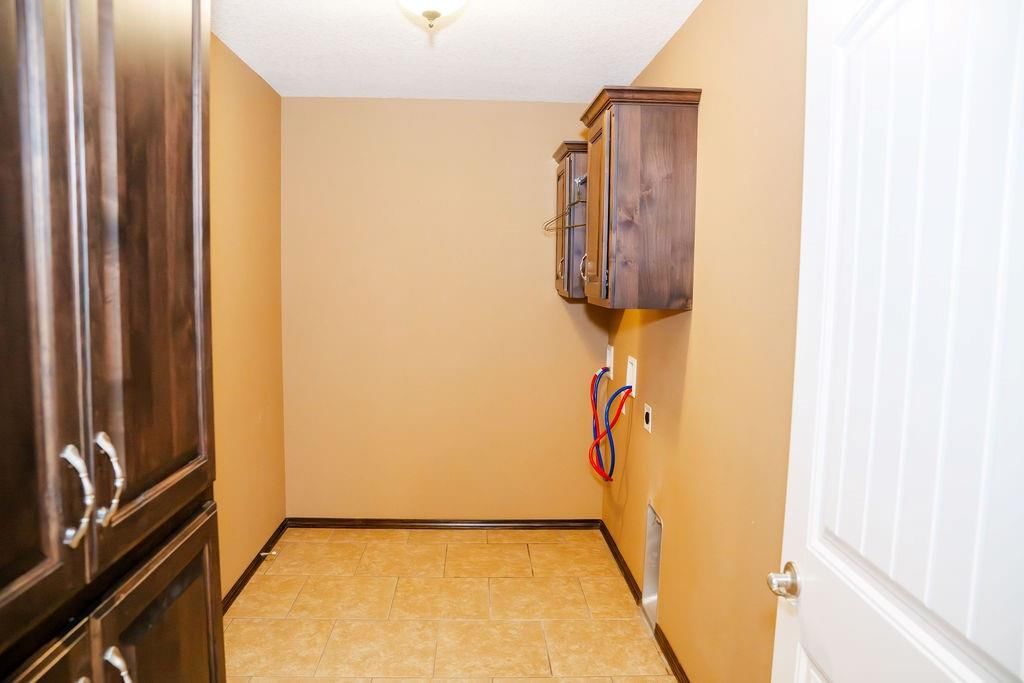 1221 Montana Place — photo 17