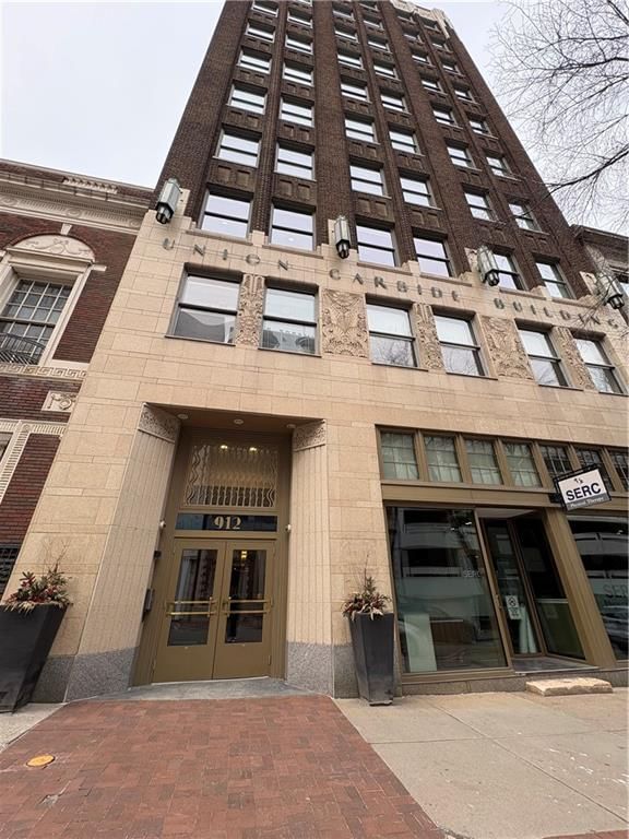 912 Baltimore Avenue, Kansas City, MO
