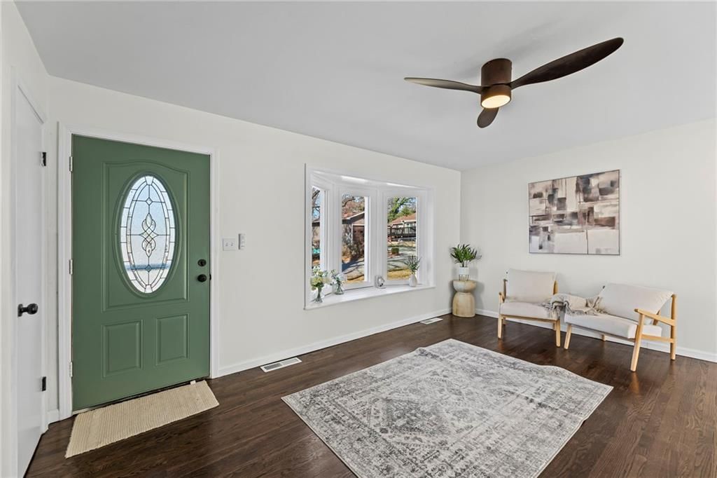 537 N 80th Place — photo 3
