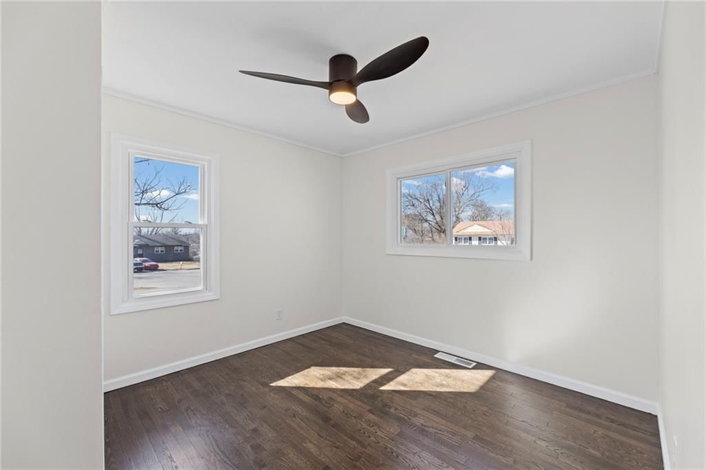 537 N 80th Place — photo 17