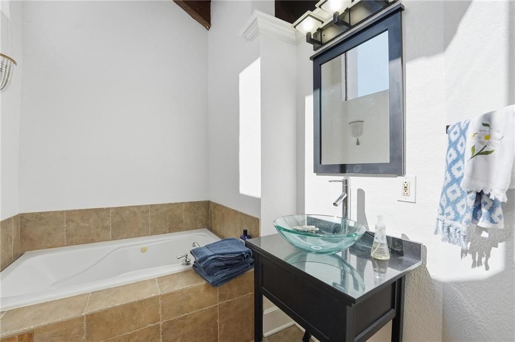 1111 W 46th Street — photo 16