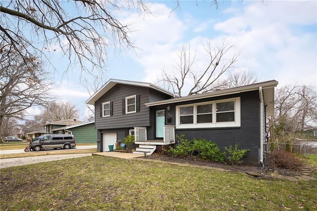 626 NW Kay Drive — photo 6