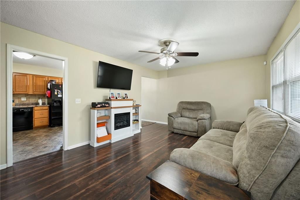 626 NW Kay Drive — photo 7