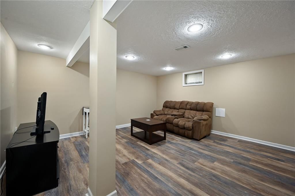 626 NW Kay Drive — photo 21