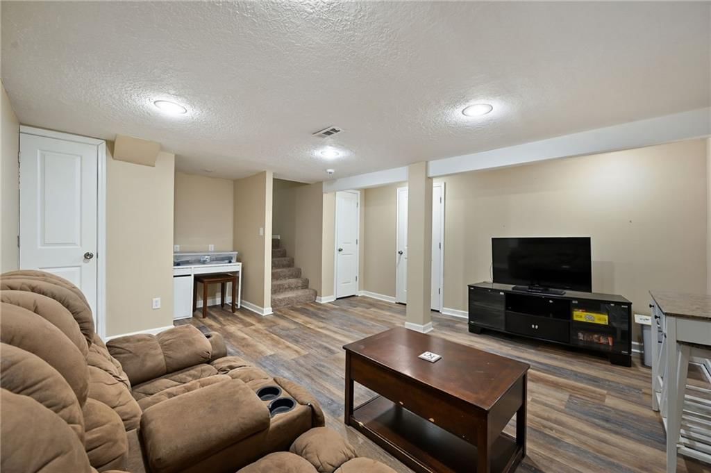 626 NW Kay Drive — photo 22