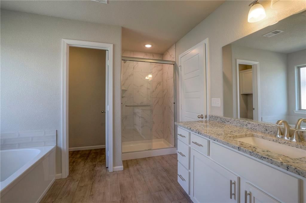 16770 S Hall Street — photo 15