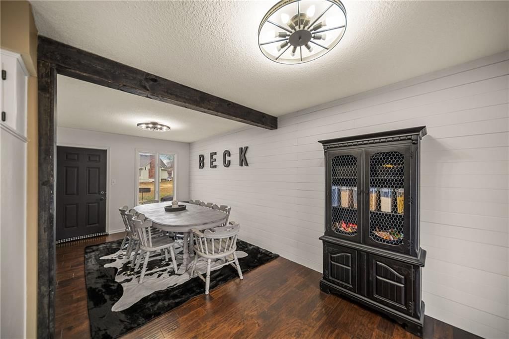 3713 NW Peachwood Court — photo 6