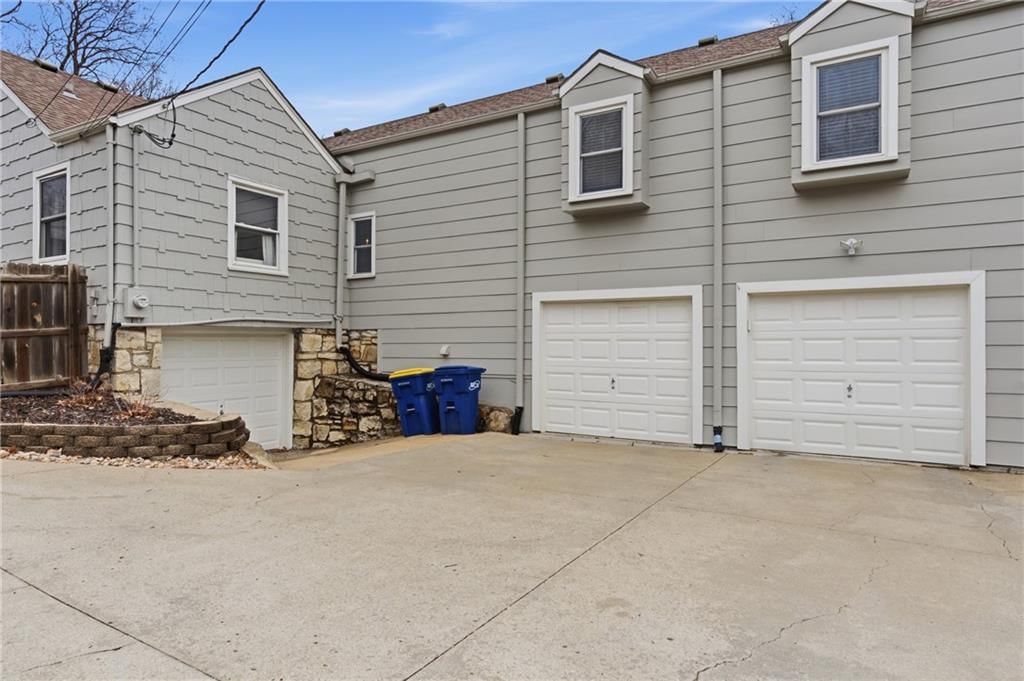 5731 Walmer Street — photo 27
