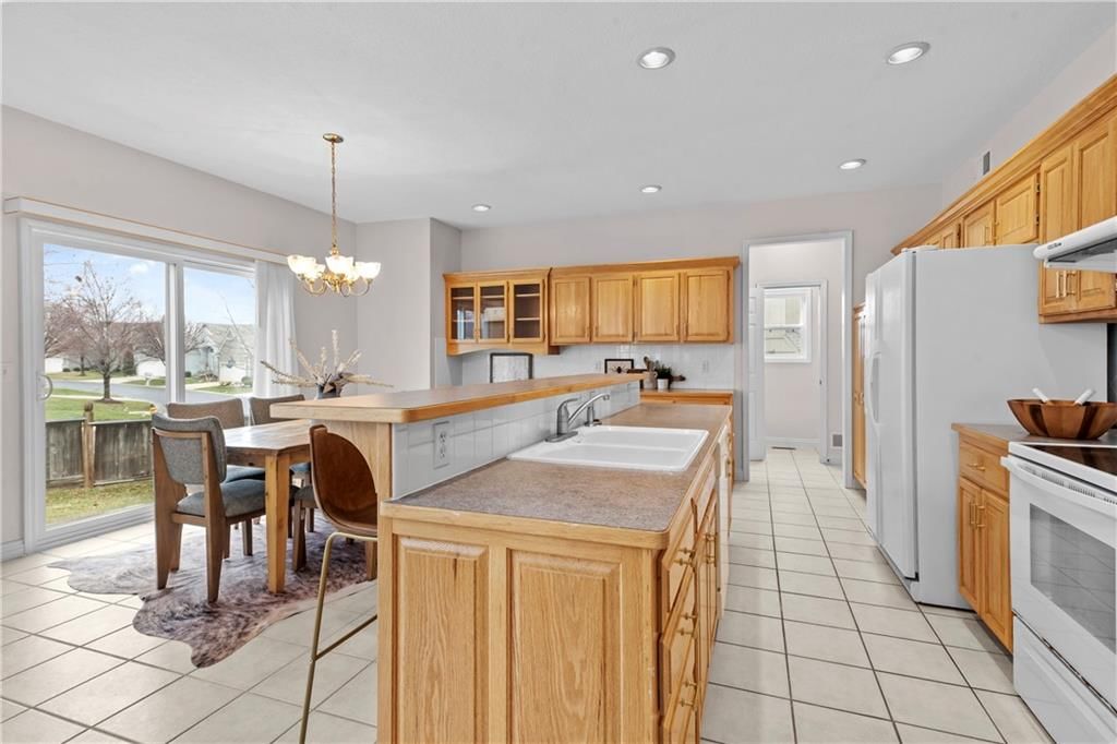 12407 England Street — photo 10