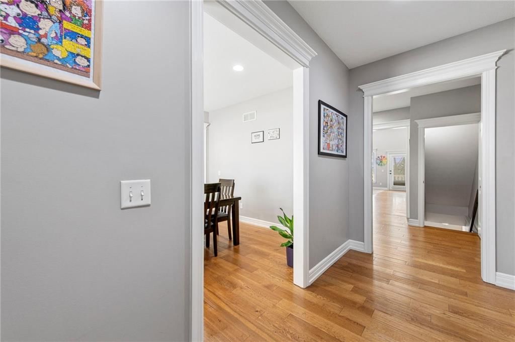 406 N Olivia Avenue — photo 5