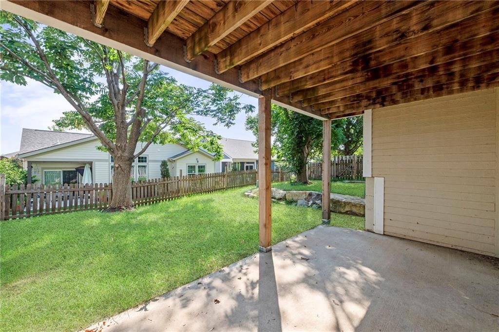 406 N Olivia Avenue — photo 51