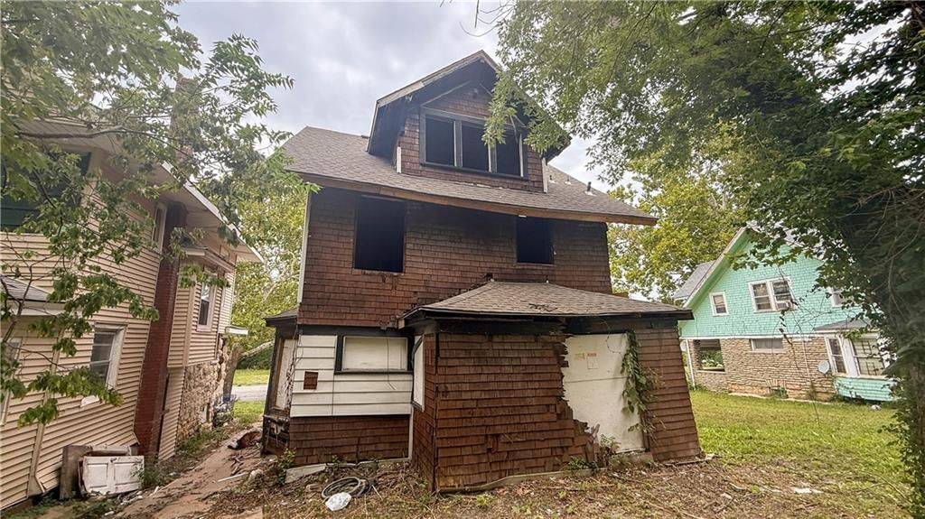4015 Prospect Avenue — photo 3