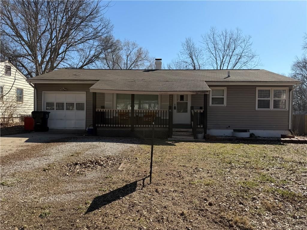 4305 S Main Street — photo 1