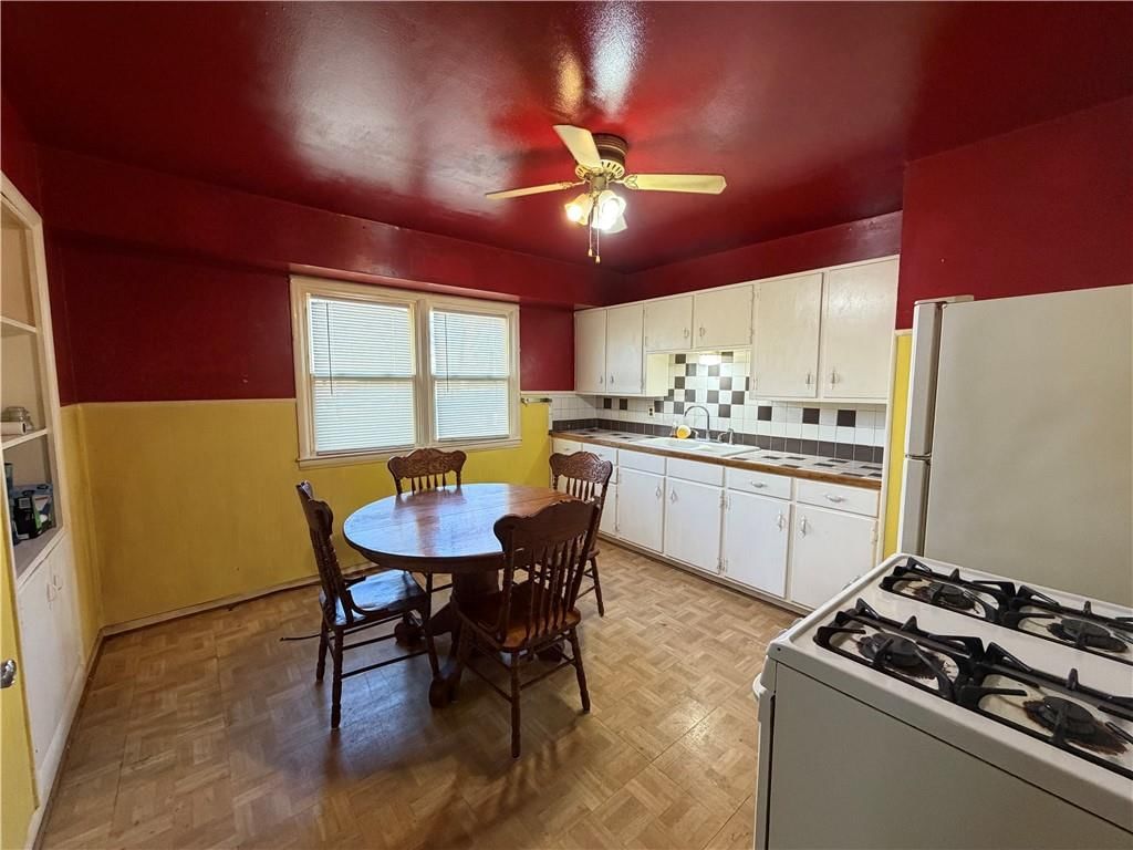 4305 S Main Street — photo 16