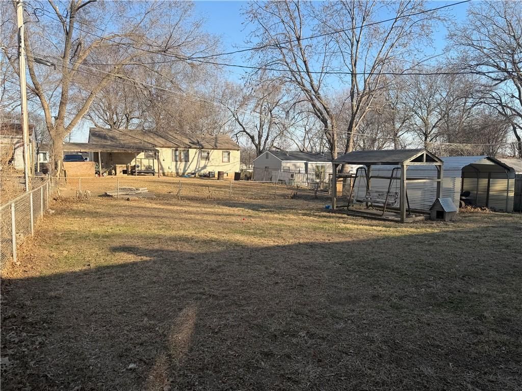 4305 S Main Street — photo 26