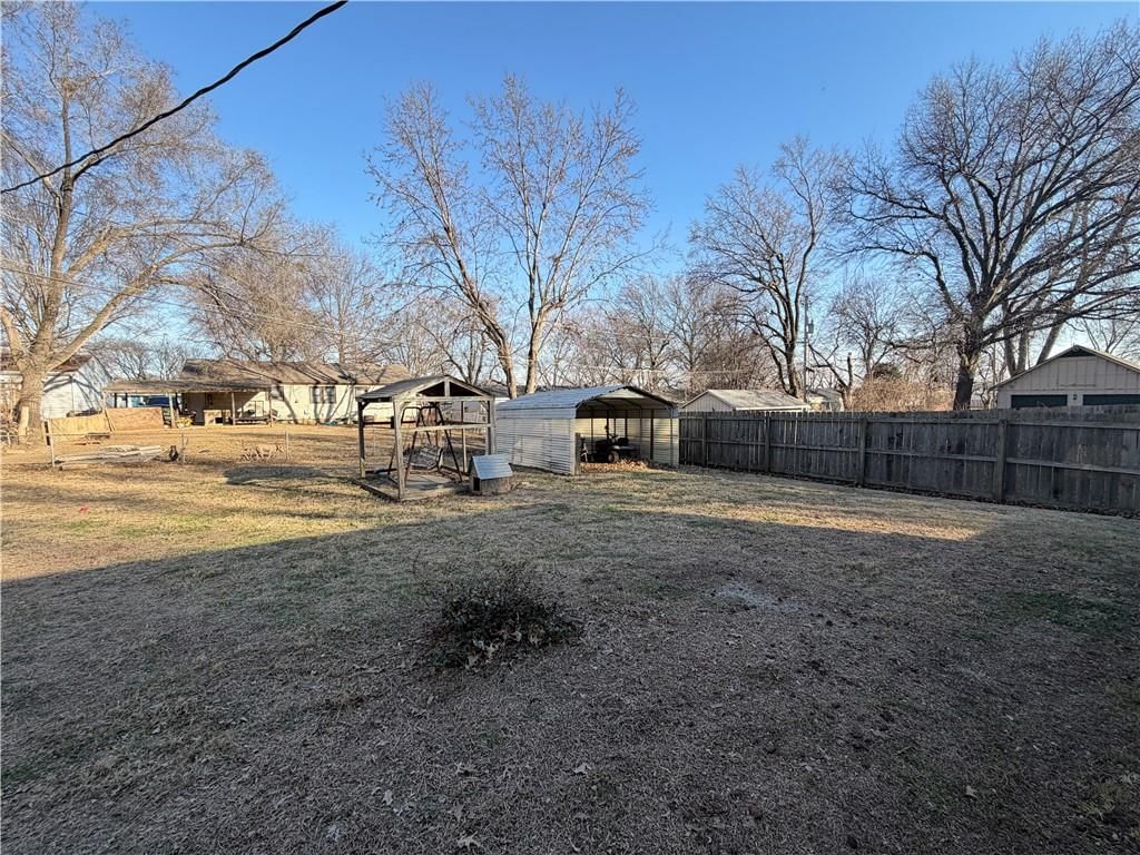 4305 S Main Street — photo 28
