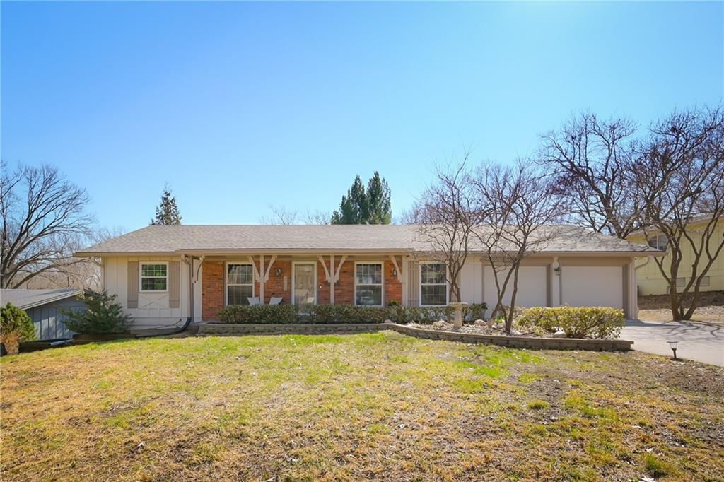 5831 W 87th Terrace, Overland Park, KS