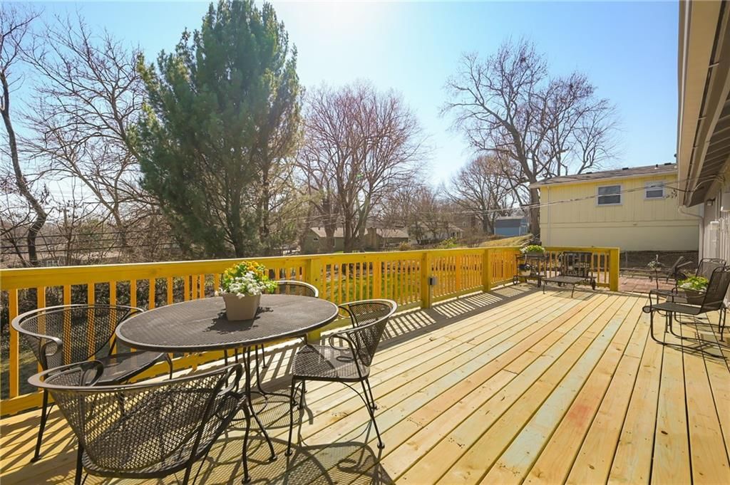 5831 W 87th Terrace — photo 23