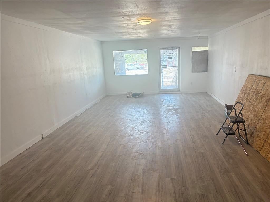 316 W 7TH Street — photo 5