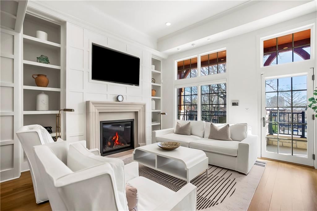 4522 Summit Street — photo 4