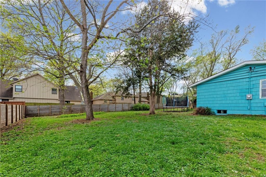 9935 W 85th Street — photo 46