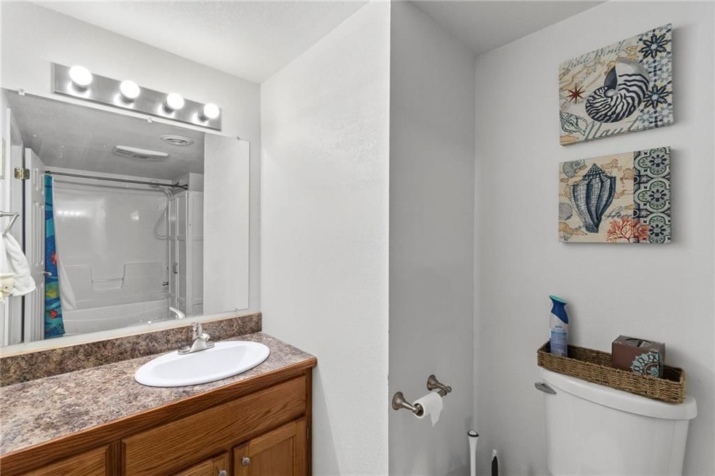 610 W 13th St Terrace — photo 31