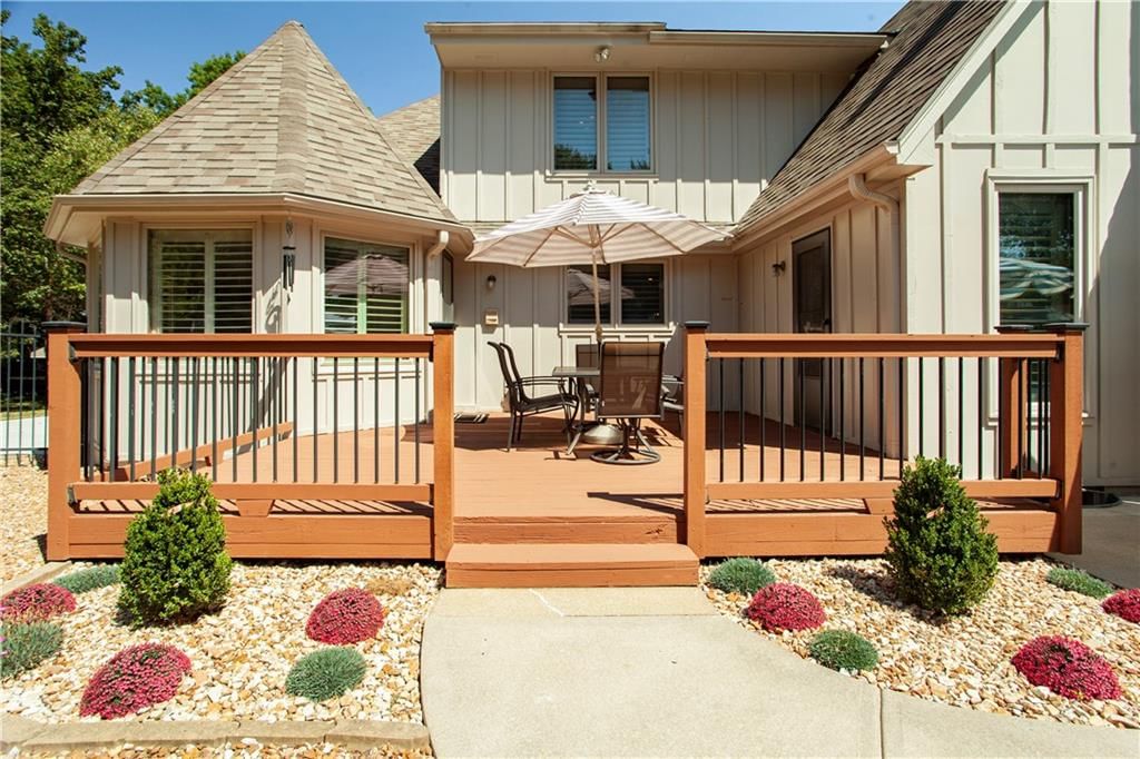 1303 NW Hawk Creek Drive — photo 17
