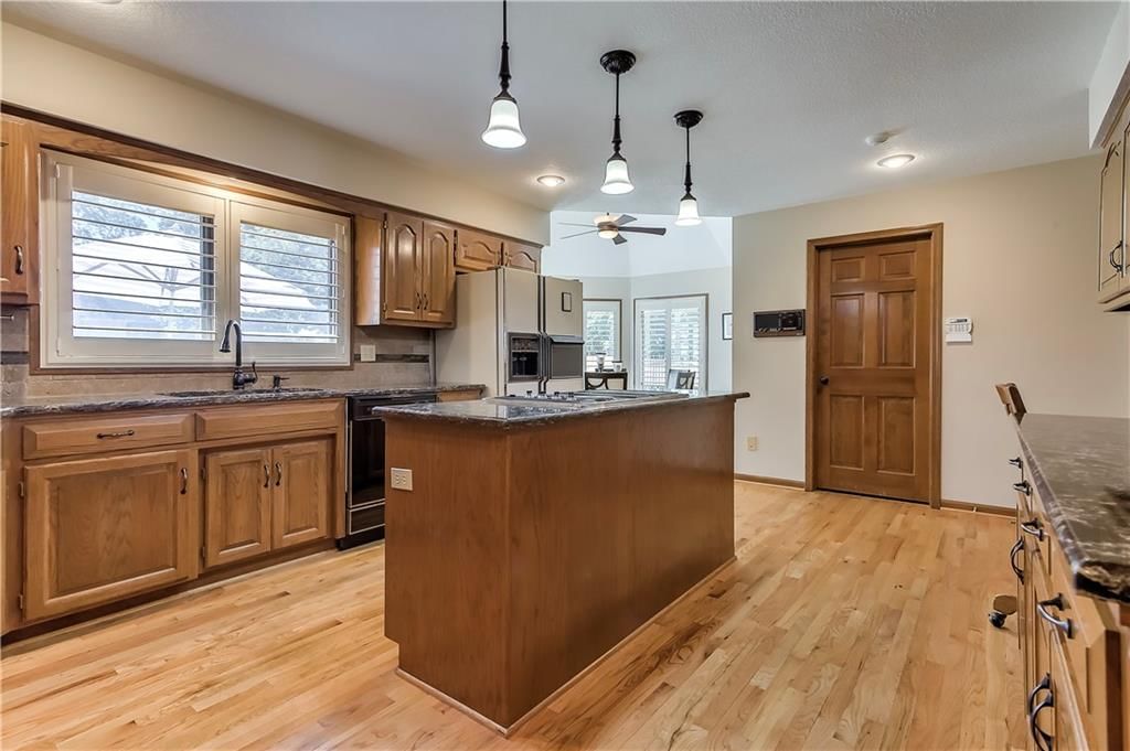 1303 NW Hawk Creek Drive — photo 26