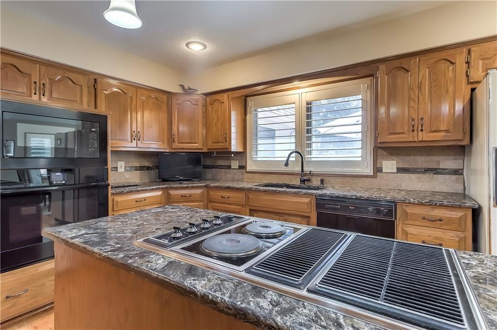 1303 NW Hawk Creek Drive — photo 28
