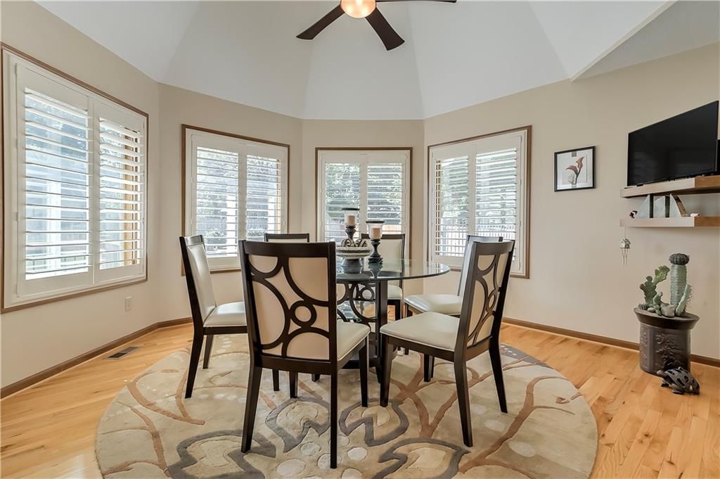 1303 NW Hawk Creek Drive — photo 32