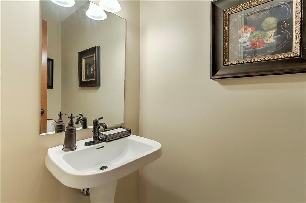1303 NW Hawk Creek Drive — photo 40